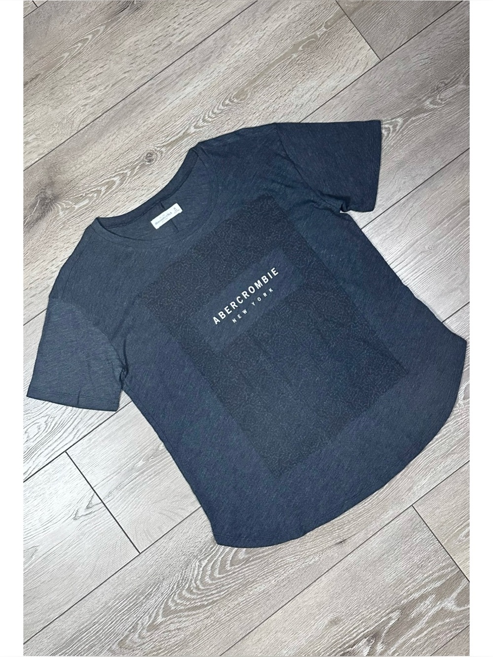 Abercrombie & Fitch Heathered Gray Logo Print Short Sleeve Tee